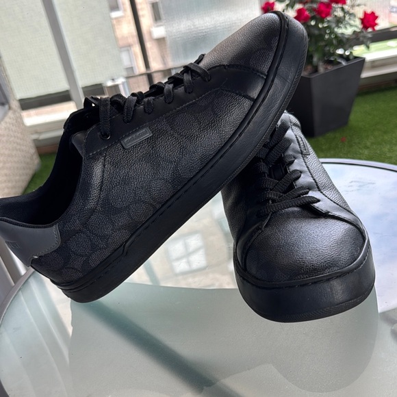 Coach Black Sneakers Sleek Modern Design - Picture 1 of 5